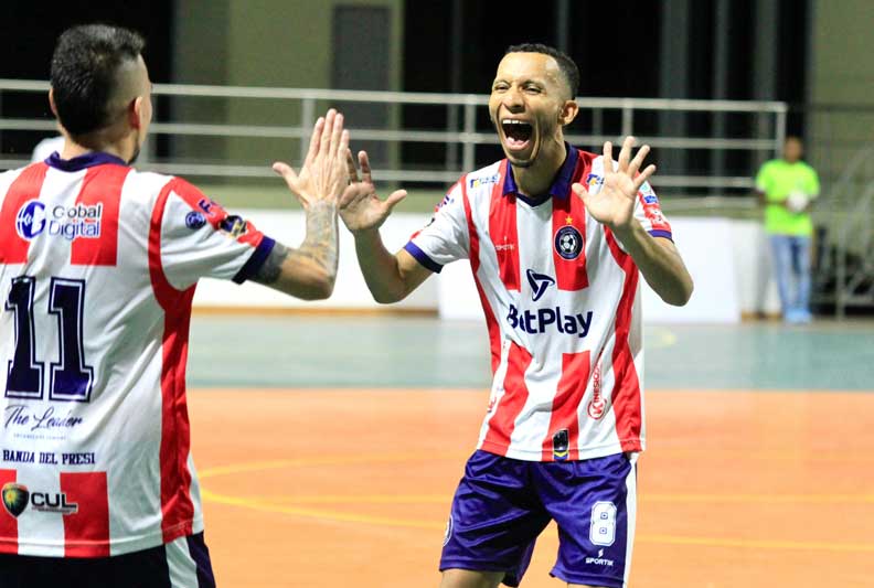 El campeón del futsal colombiano debutó en casa con goleada