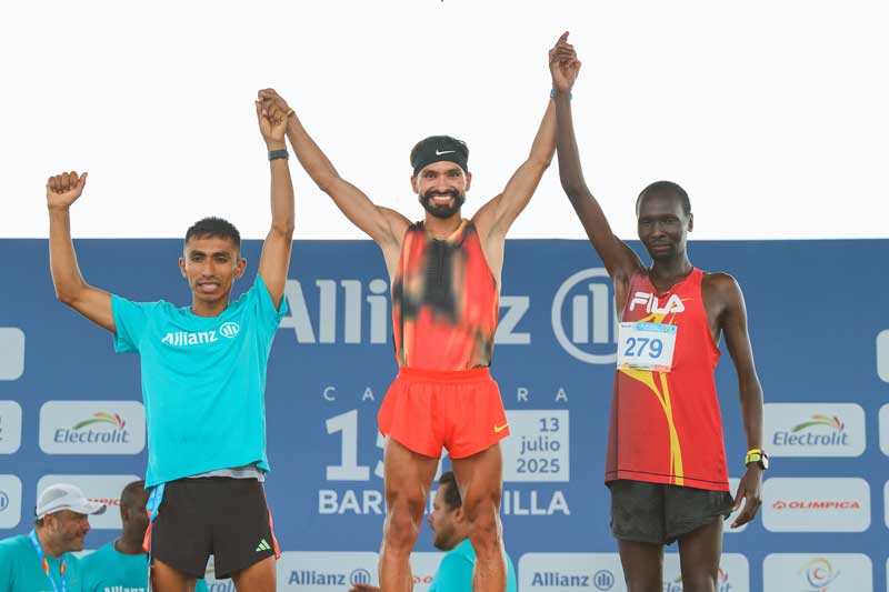 Franklin Téllez y Kellys Arias fueron los ganadores de la primera edición de la Carrera Allianz 15K Barranquilla