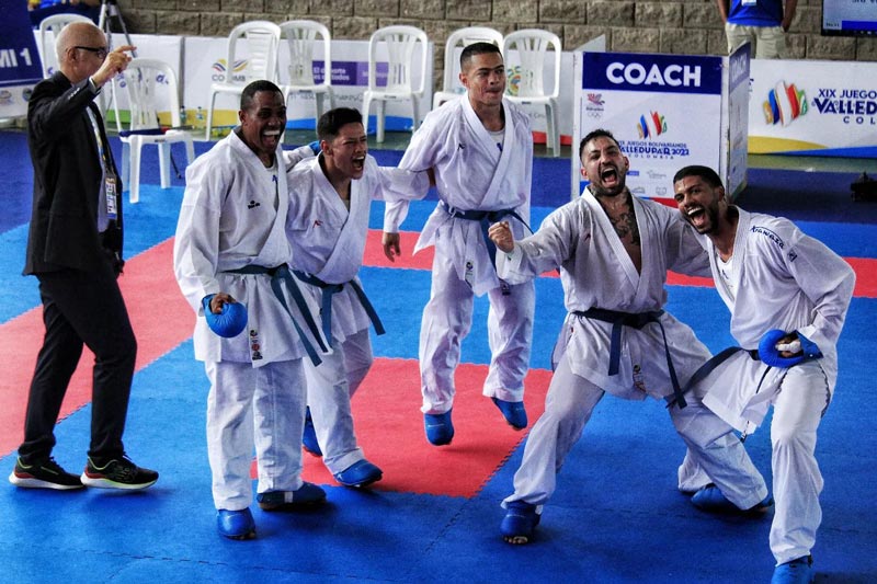 Colombia, campeón general del karate en Valledupar 2022